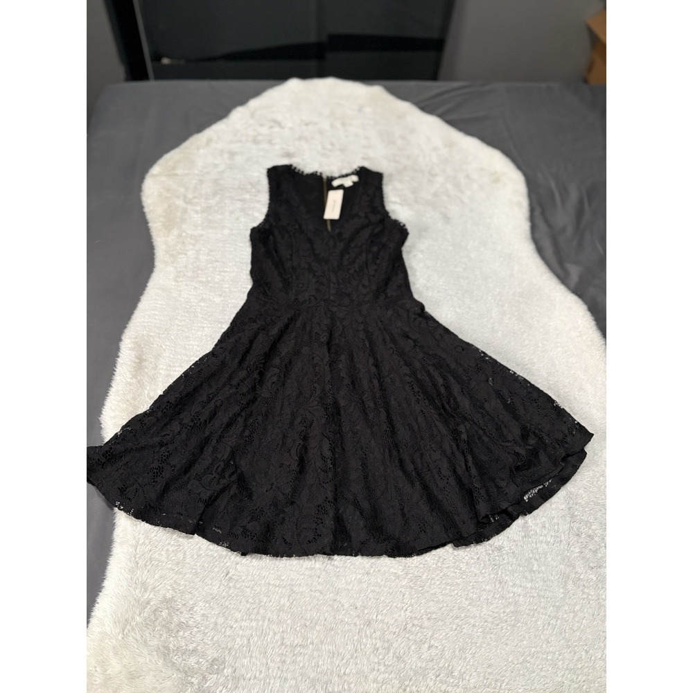 New Francescas Women's Black Laced Dress Fit &‎ Flare Size XS Event Cocktail